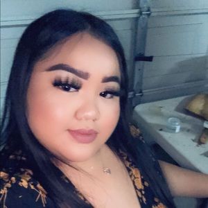 Meet your Posher, Carrie